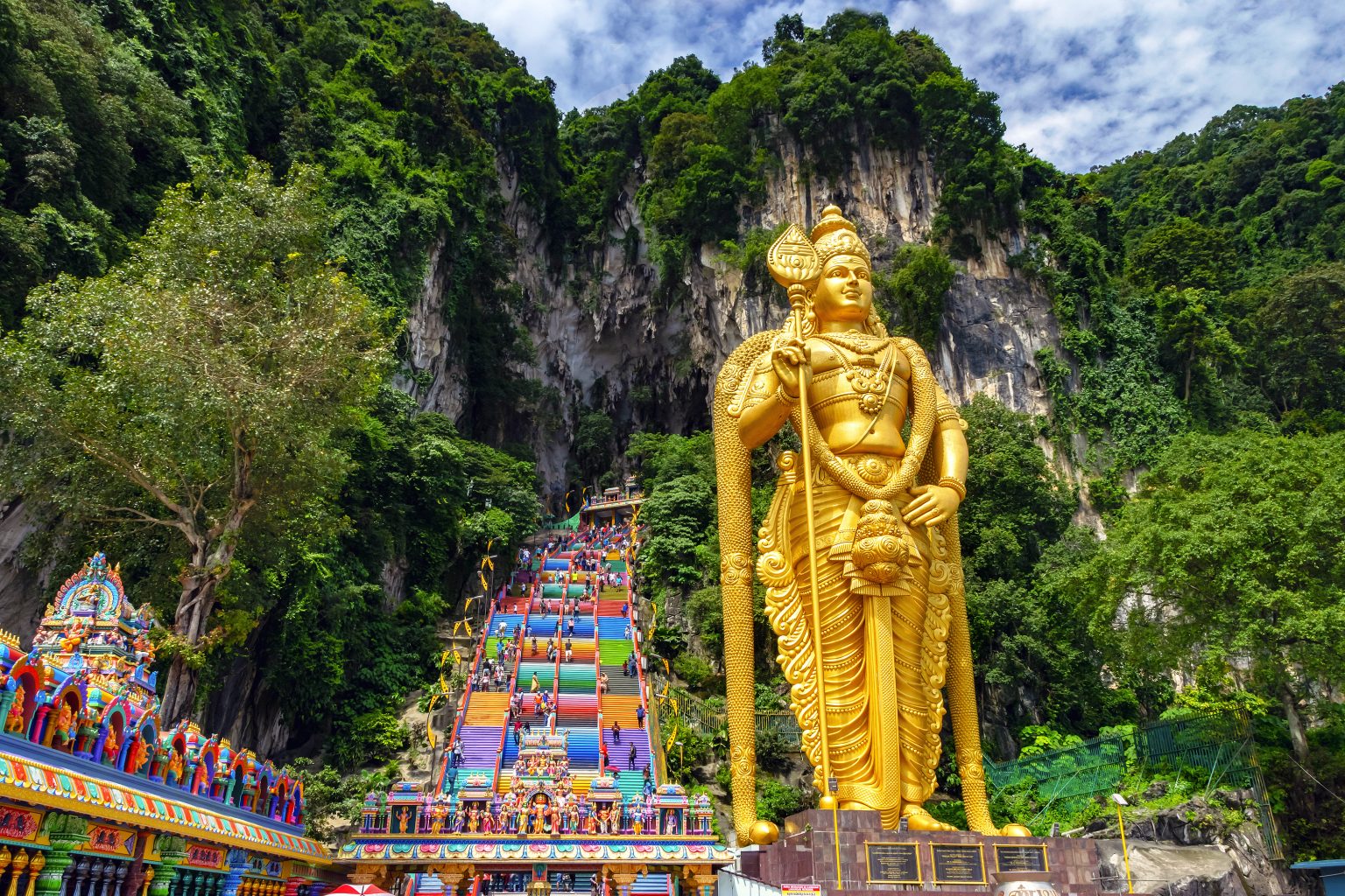 Places Of Worship Batu Caves The Review Of Religions   Shutterstock 1221988960 1 1536x1024 